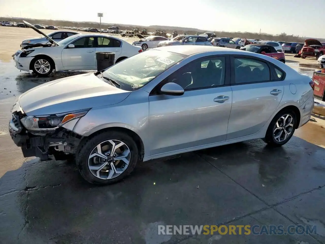 1 Photograph of a damaged car 3KPF24AD6LE150882 KIA FORTE 2020