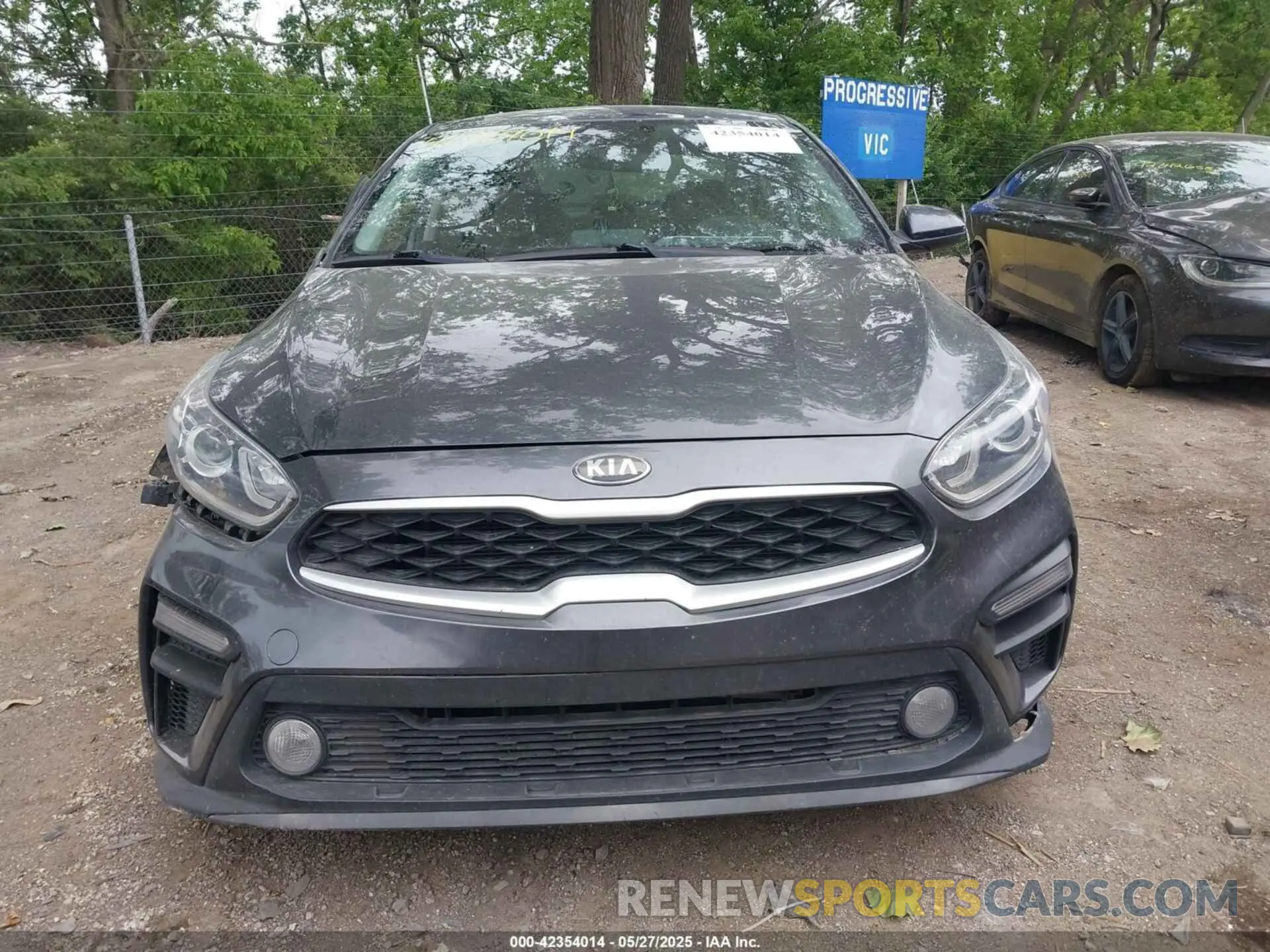 12 Photograph of a damaged car 3KPF24AD6LE160232 KIA FORTE 2020