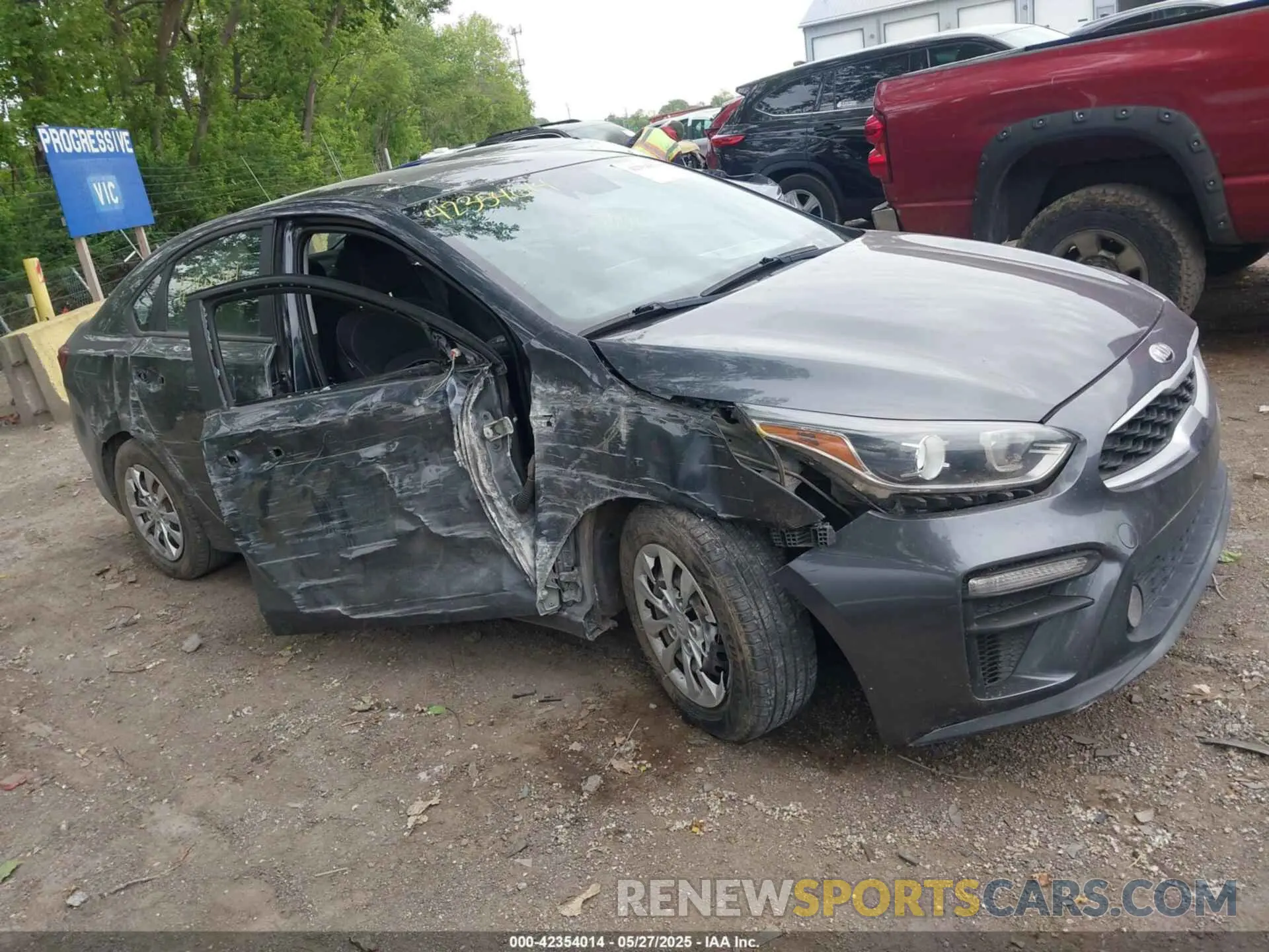 6 Photograph of a damaged car 3KPF24AD6LE160232 KIA FORTE 2020
