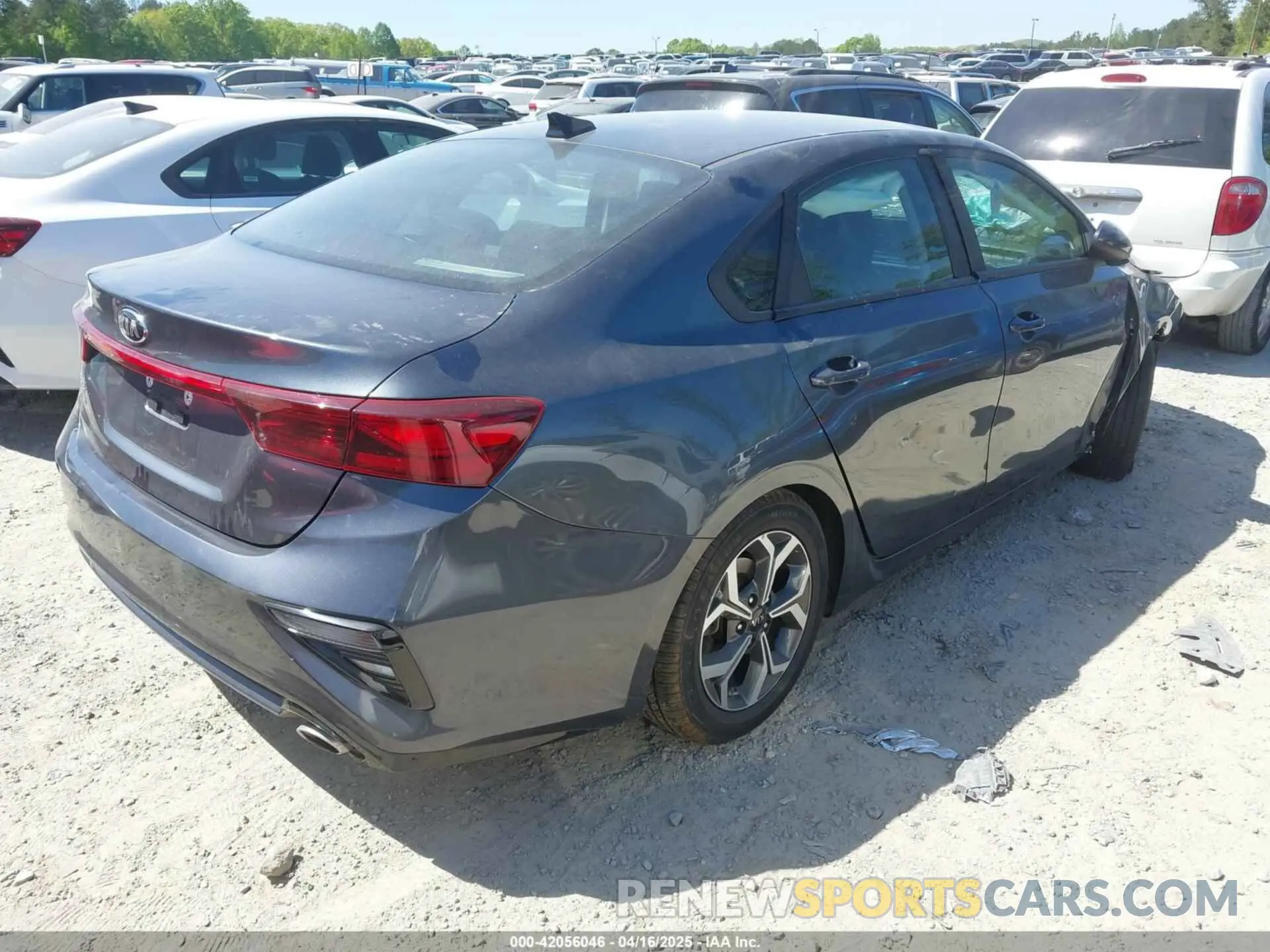 4 Photograph of a damaged car 3KPF24AD6LE167567 KIA FORTE 2020