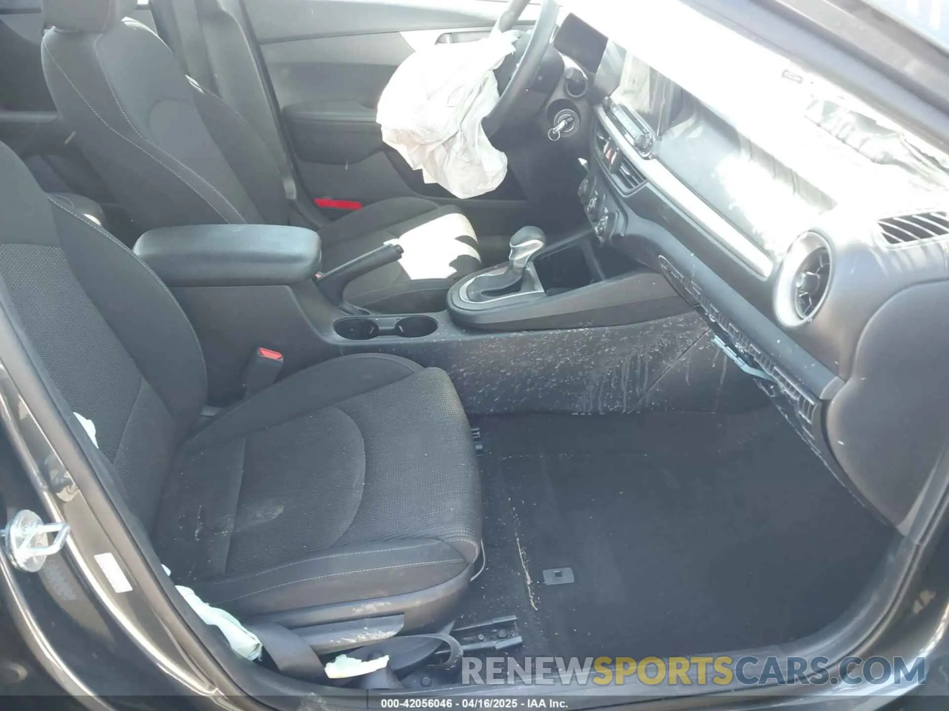 5 Photograph of a damaged car 3KPF24AD6LE167567 KIA FORTE 2020