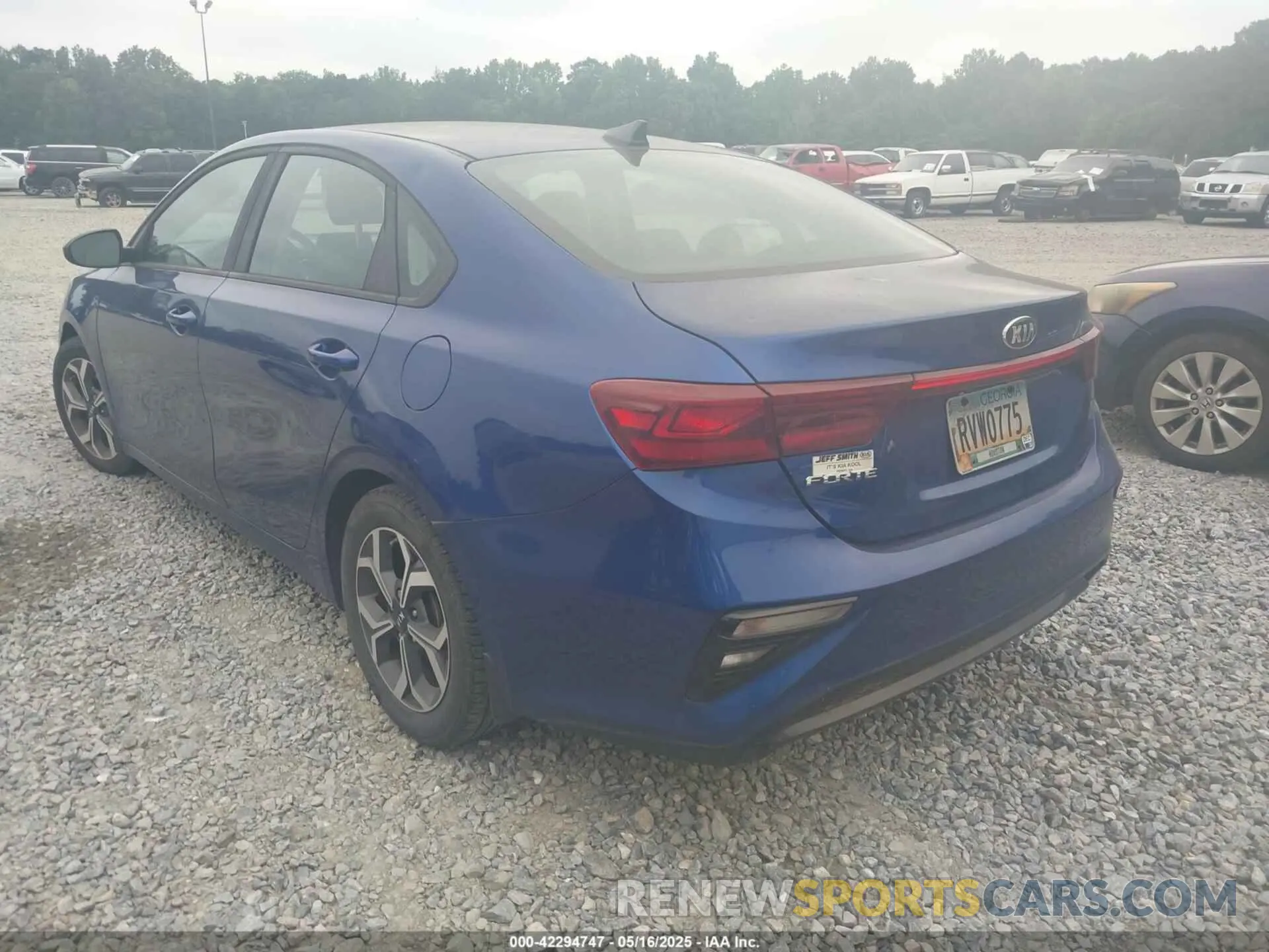 3 Photograph of a damaged car 3KPF24AD6LE170744 KIA FORTE 2020
