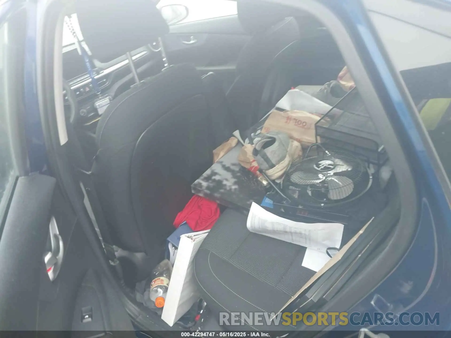 8 Photograph of a damaged car 3KPF24AD6LE170744 KIA FORTE 2020