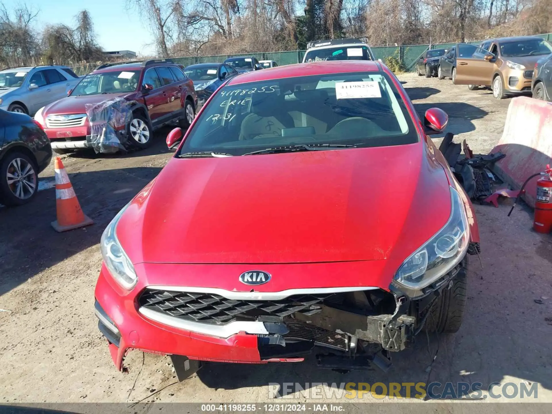 13 Photograph of a damaged car 3KPF24AD6LE195577 KIA FORTE 2020