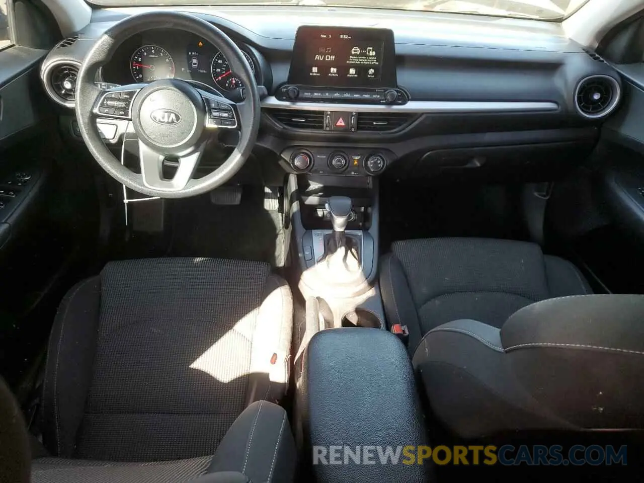 8 Photograph of a damaged car 3KPF24AD6LE208196 KIA FORTE 2020