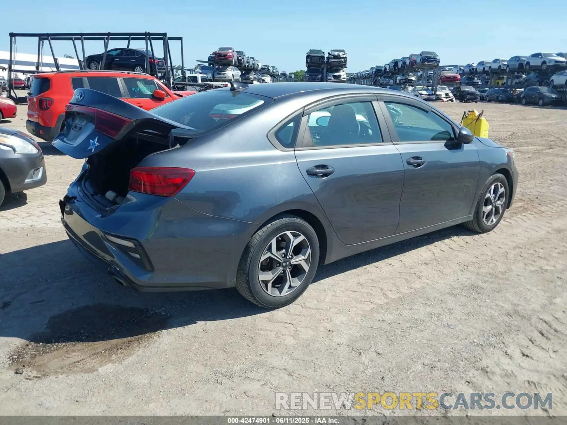 4 Photograph of a damaged car 3KPF24AD6LE210790 KIA FORTE 2020