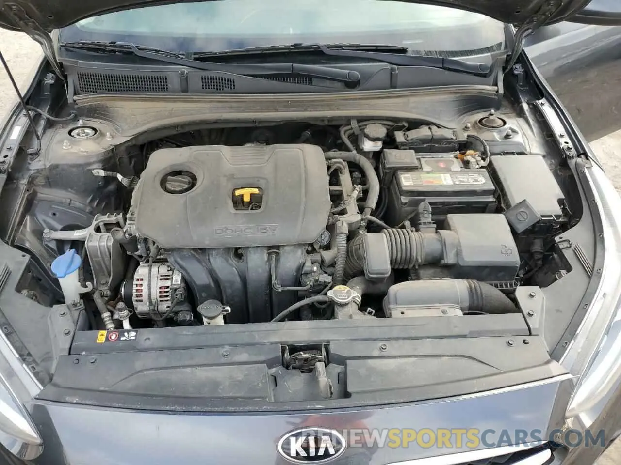 11 Photograph of a damaged car 3KPF24AD6LE220204 KIA FORTE 2020