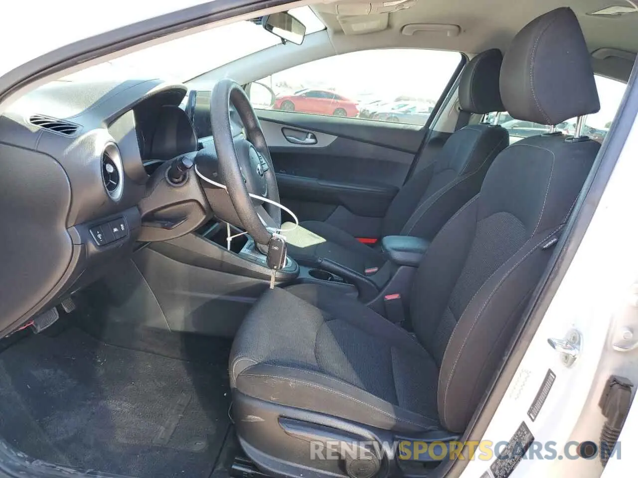 7 Photograph of a damaged car 3KPF24AD6LE222163 KIA FORTE 2020
