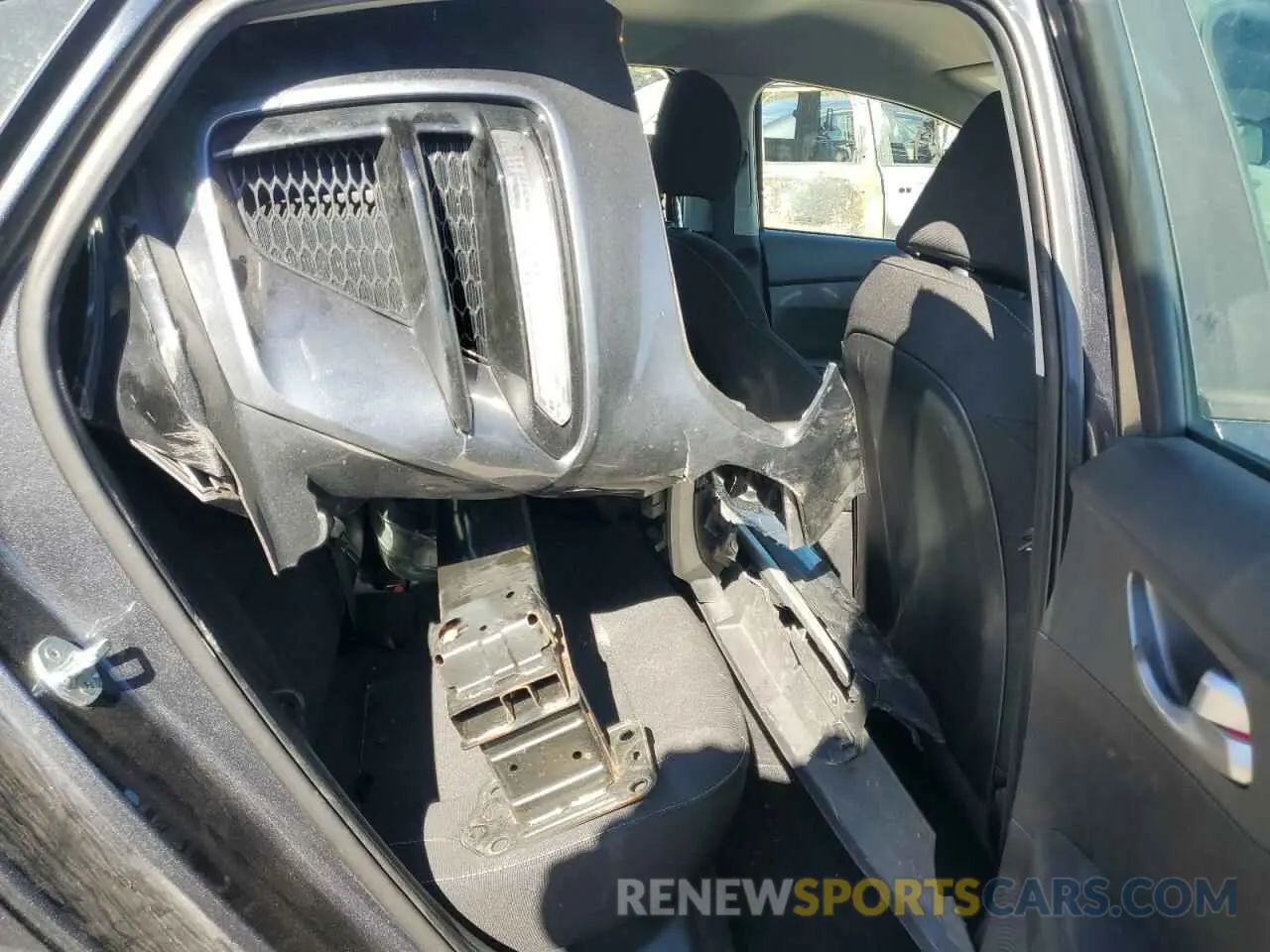 10 Photograph of a damaged car 3KPF24AD6LE222602 KIA FORTE 2020