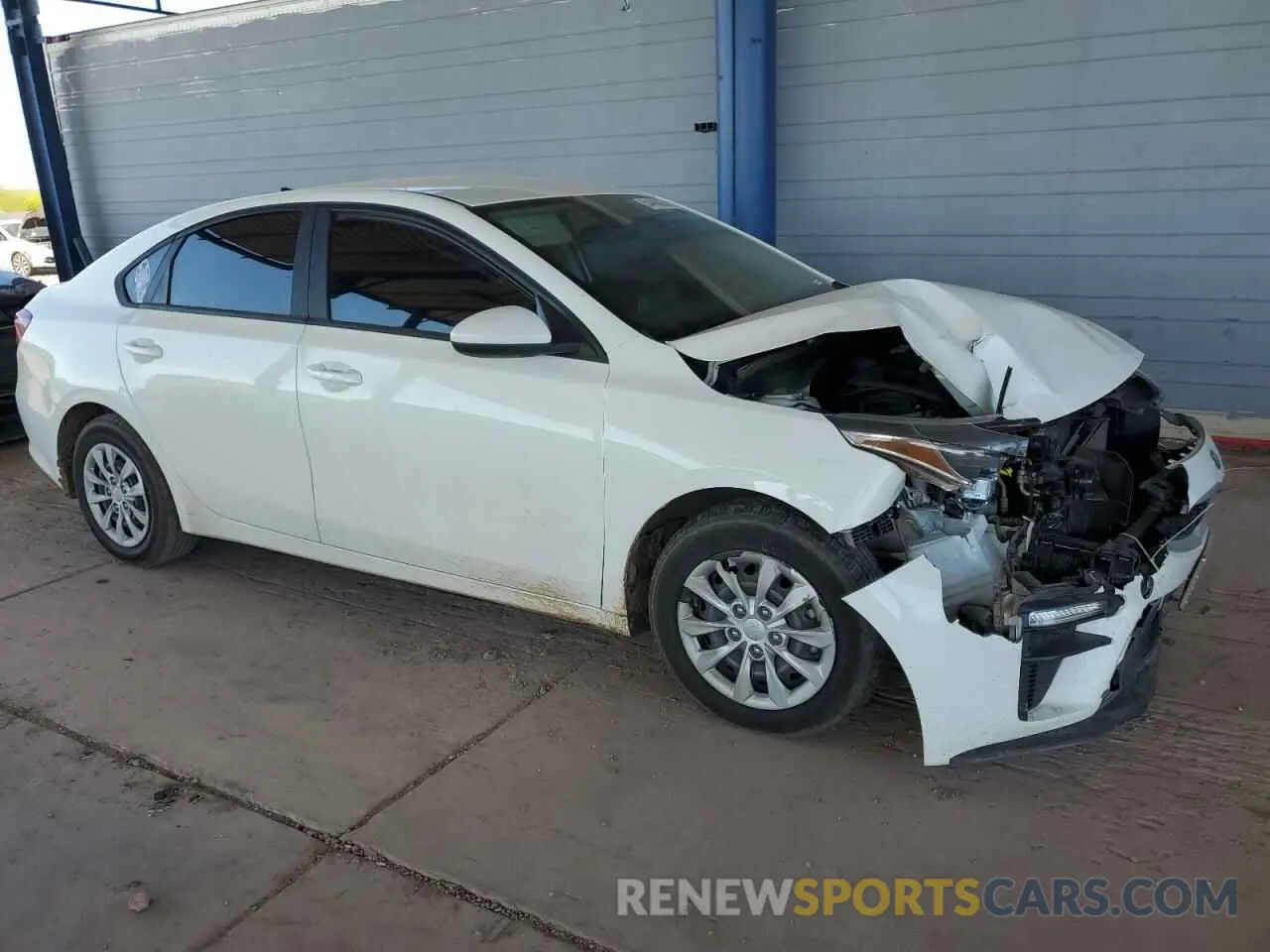 4 Photograph of a damaged car 3KPF24AD6LE236015 KIA FORTE 2020