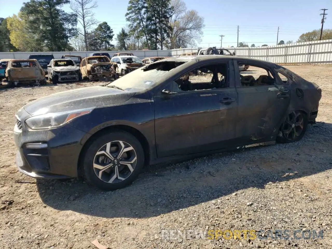 1 Photograph of a damaged car 3KPF24AD6LE237584 KIA FORTE 2020