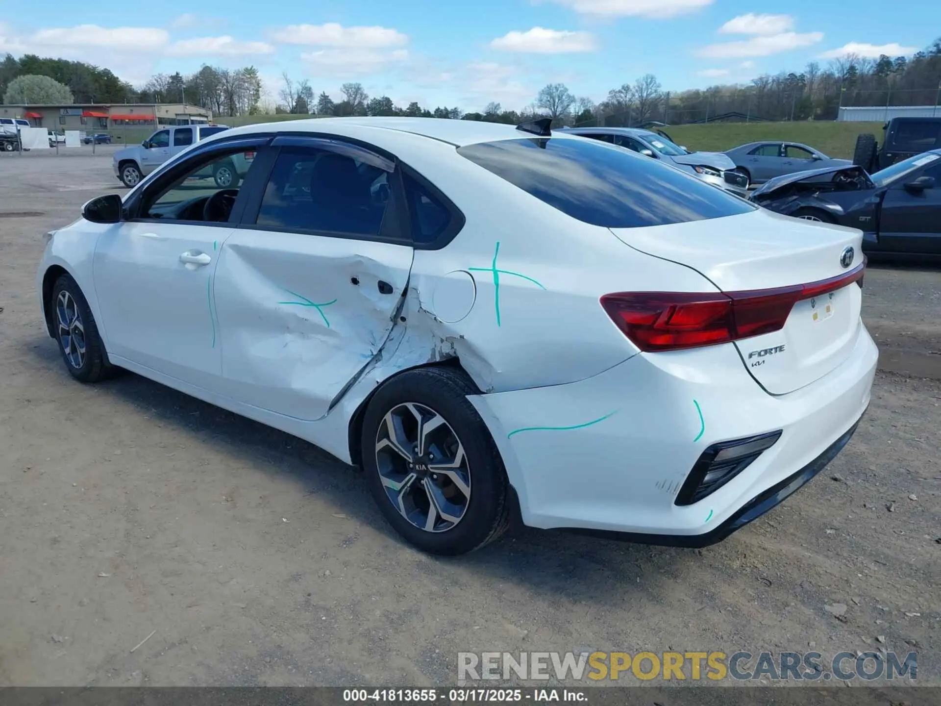 3 Photograph of a damaged car 3KPF24AD6LE252277 KIA FORTE 2020