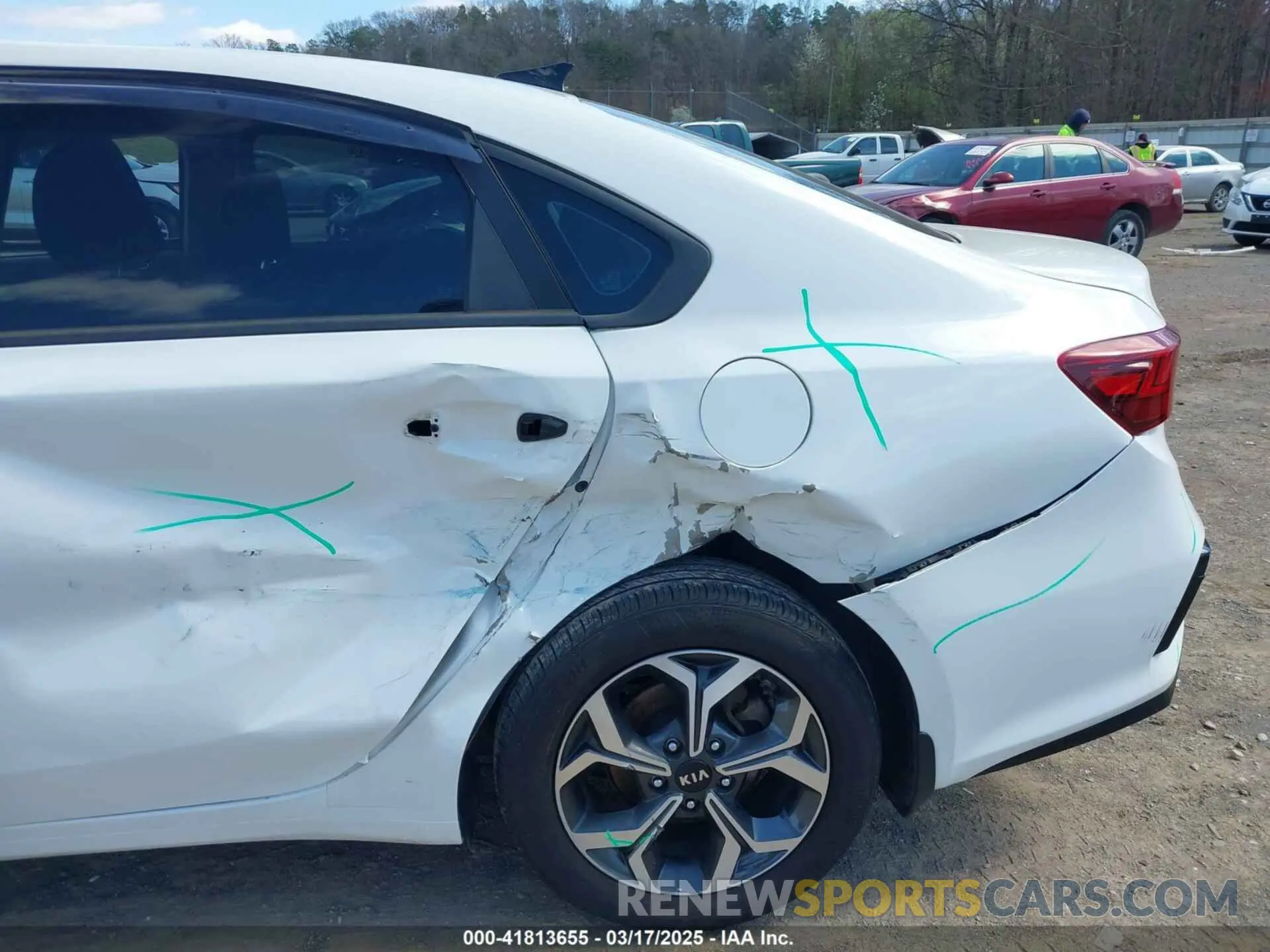 6 Photograph of a damaged car 3KPF24AD6LE252277 KIA FORTE 2020