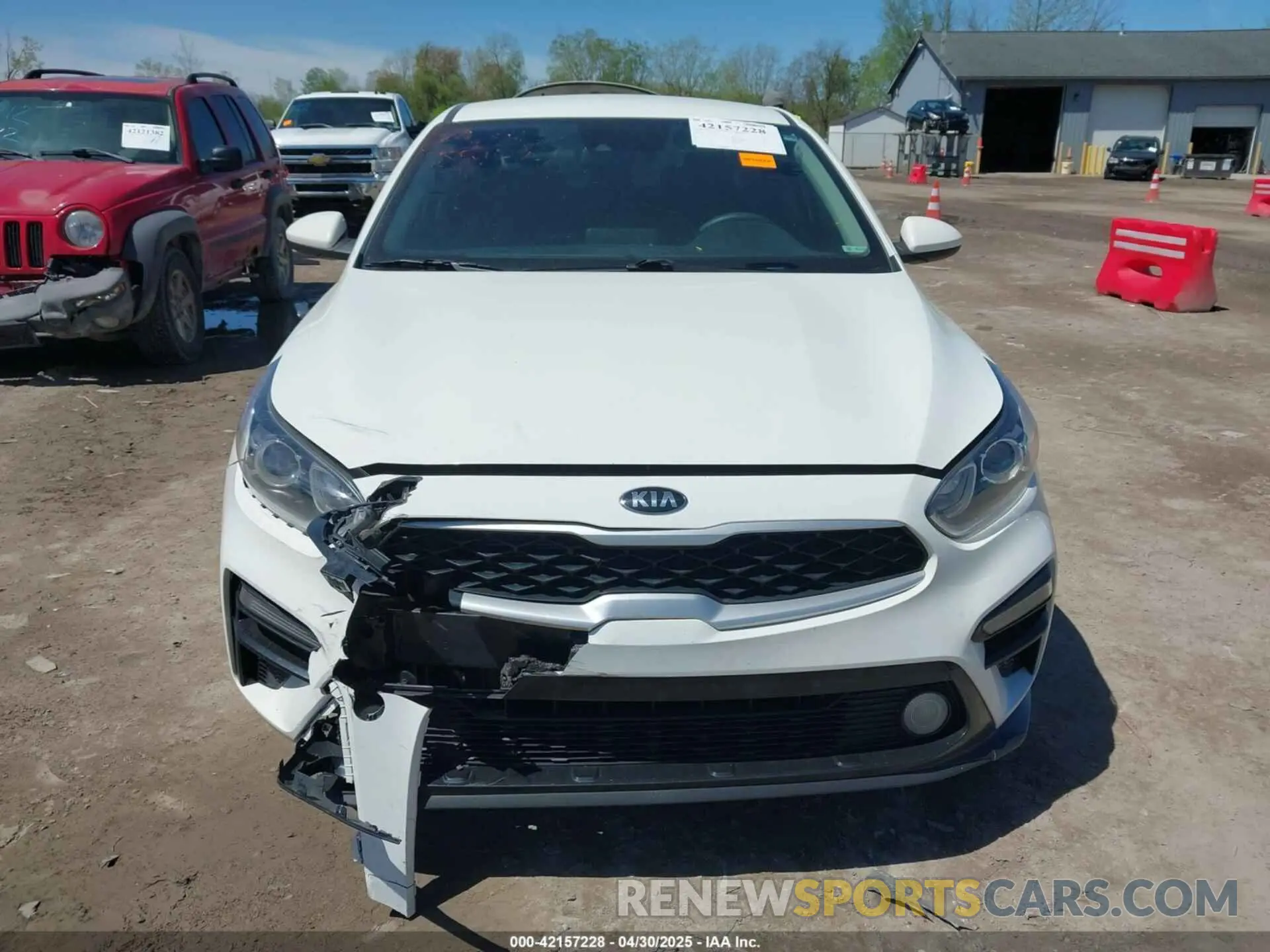 12 Photograph of a damaged car 3KPF24AD6LE256720 KIA FORTE 2020