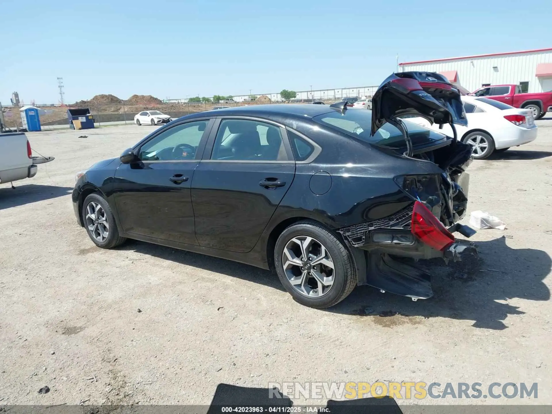 3 Photograph of a damaged car 3KPF24AD6LE257852 KIA FORTE 2020
