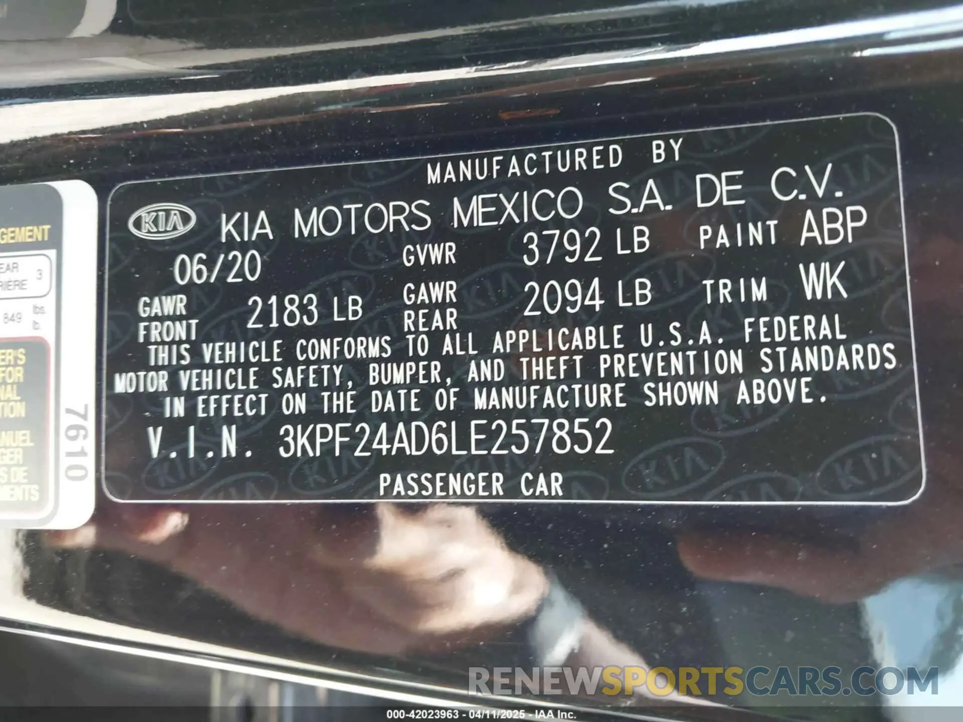 9 Photograph of a damaged car 3KPF24AD6LE257852 KIA FORTE 2020