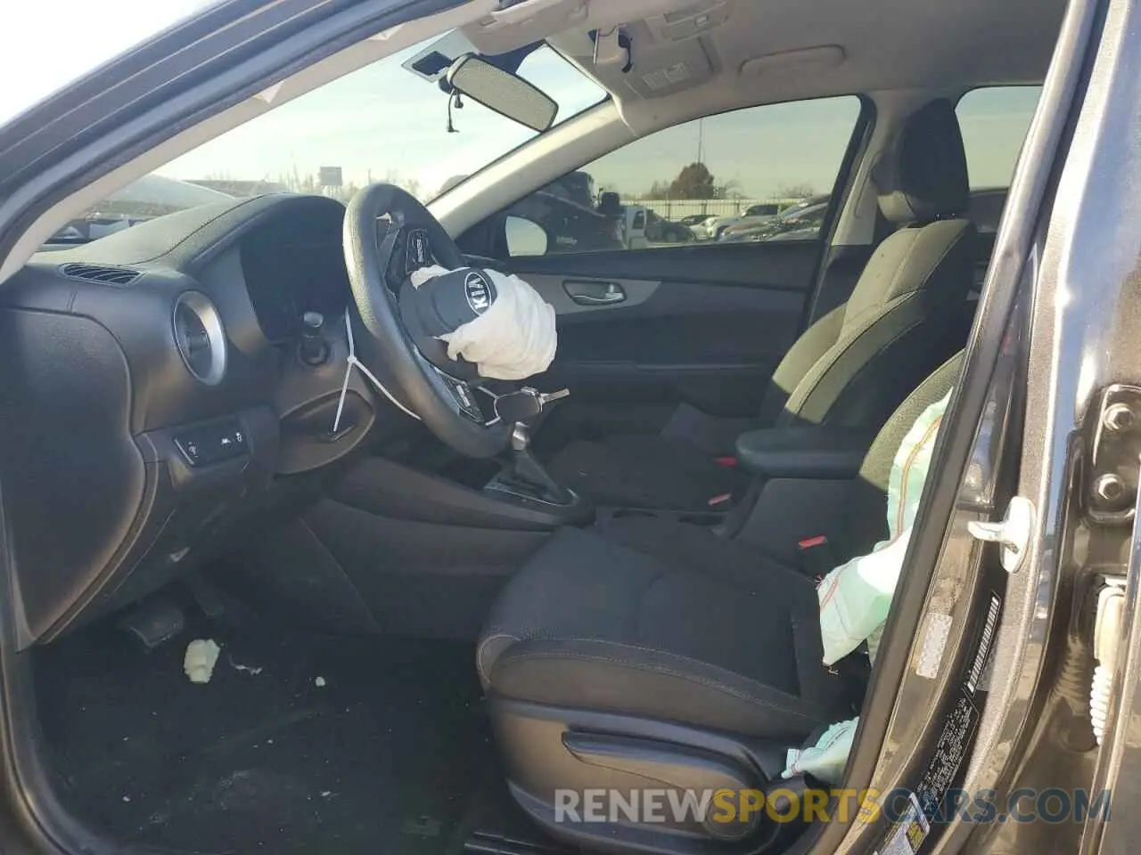 7 Photograph of a damaged car 3KPF24AD7LE143374 KIA FORTE 2020