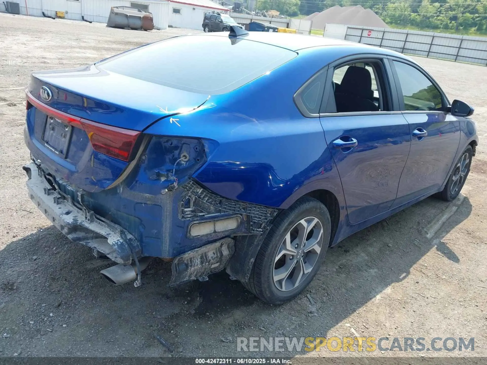 4 Photograph of a damaged car 3KPF24AD7LE159932 KIA FORTE 2020