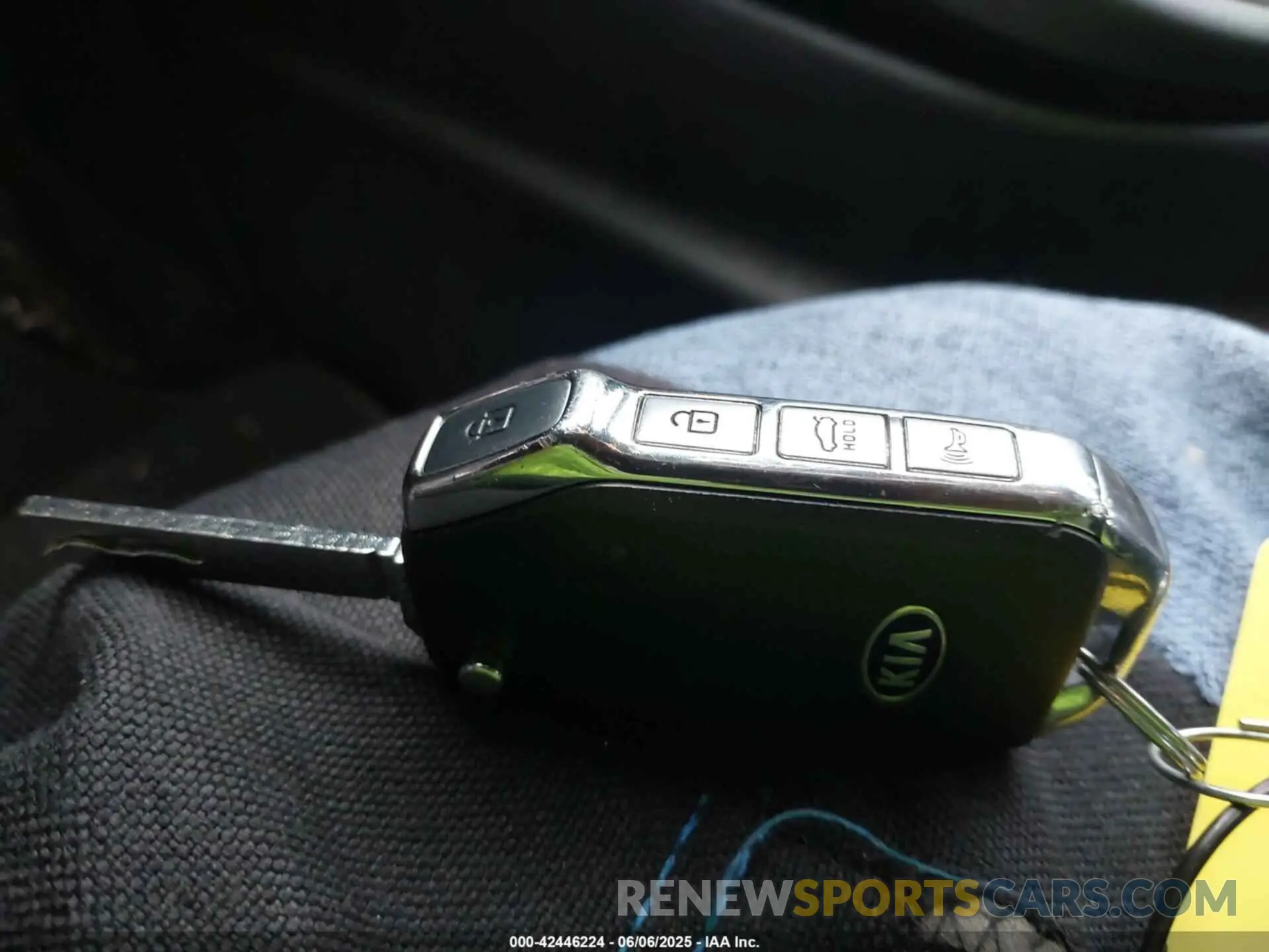 11 Photograph of a damaged car 3KPF24AD7LE172261 KIA FORTE 2020