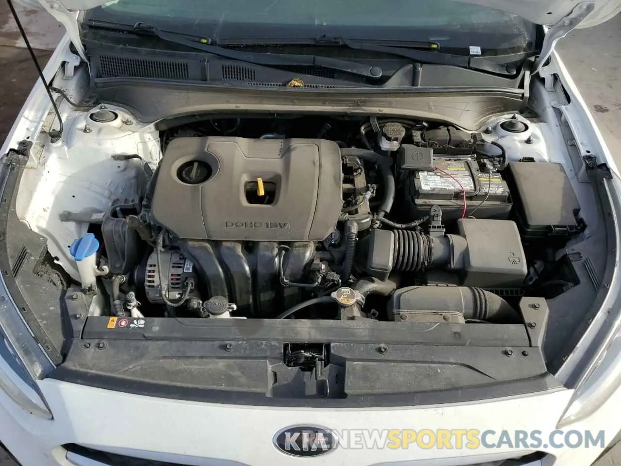 11 Photograph of a damaged car 3KPF24AD7LE174348 KIA FORTE 2020
