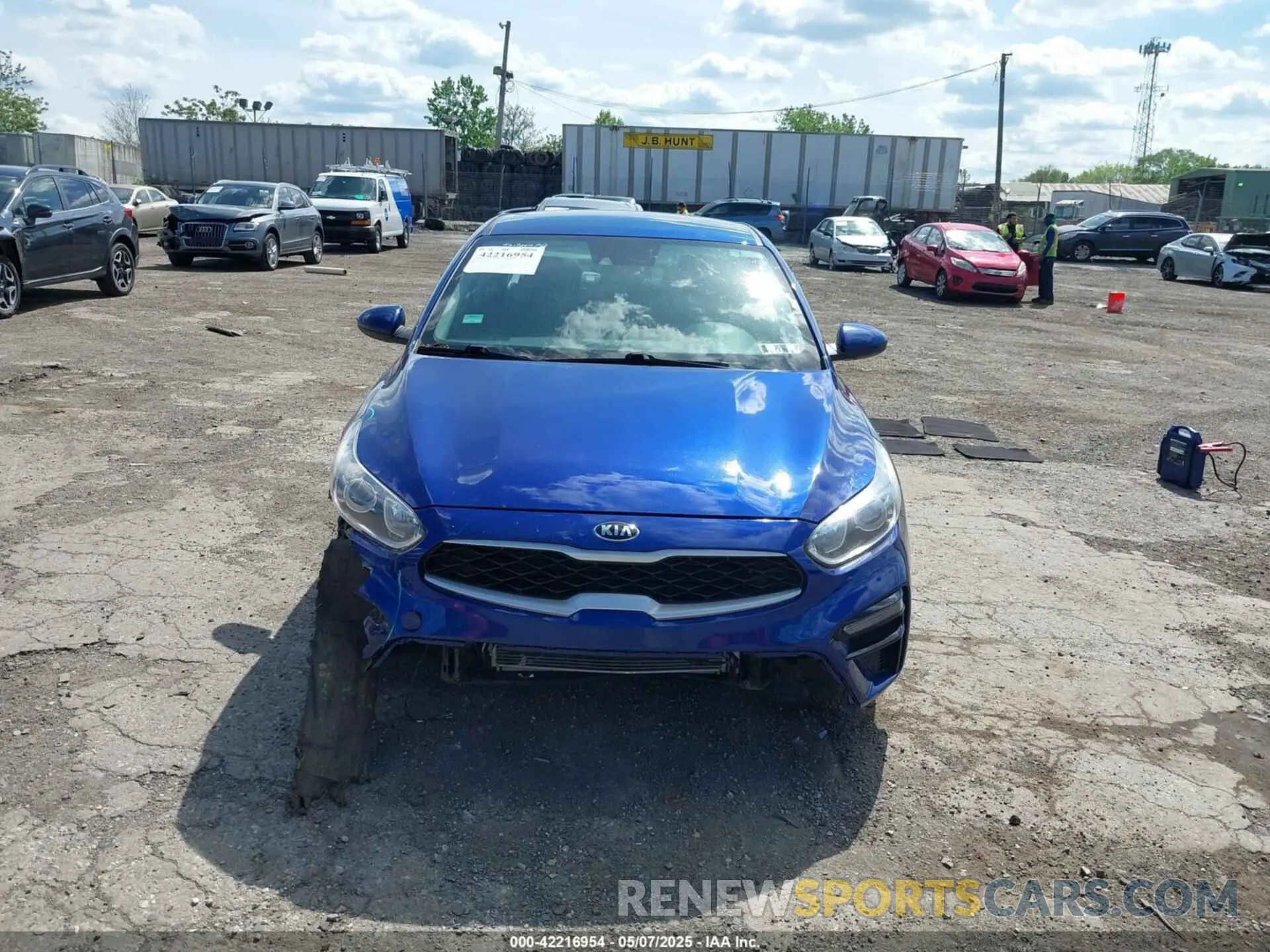 13 Photograph of a damaged car 3KPF24AD7LE187522 KIA FORTE 2020