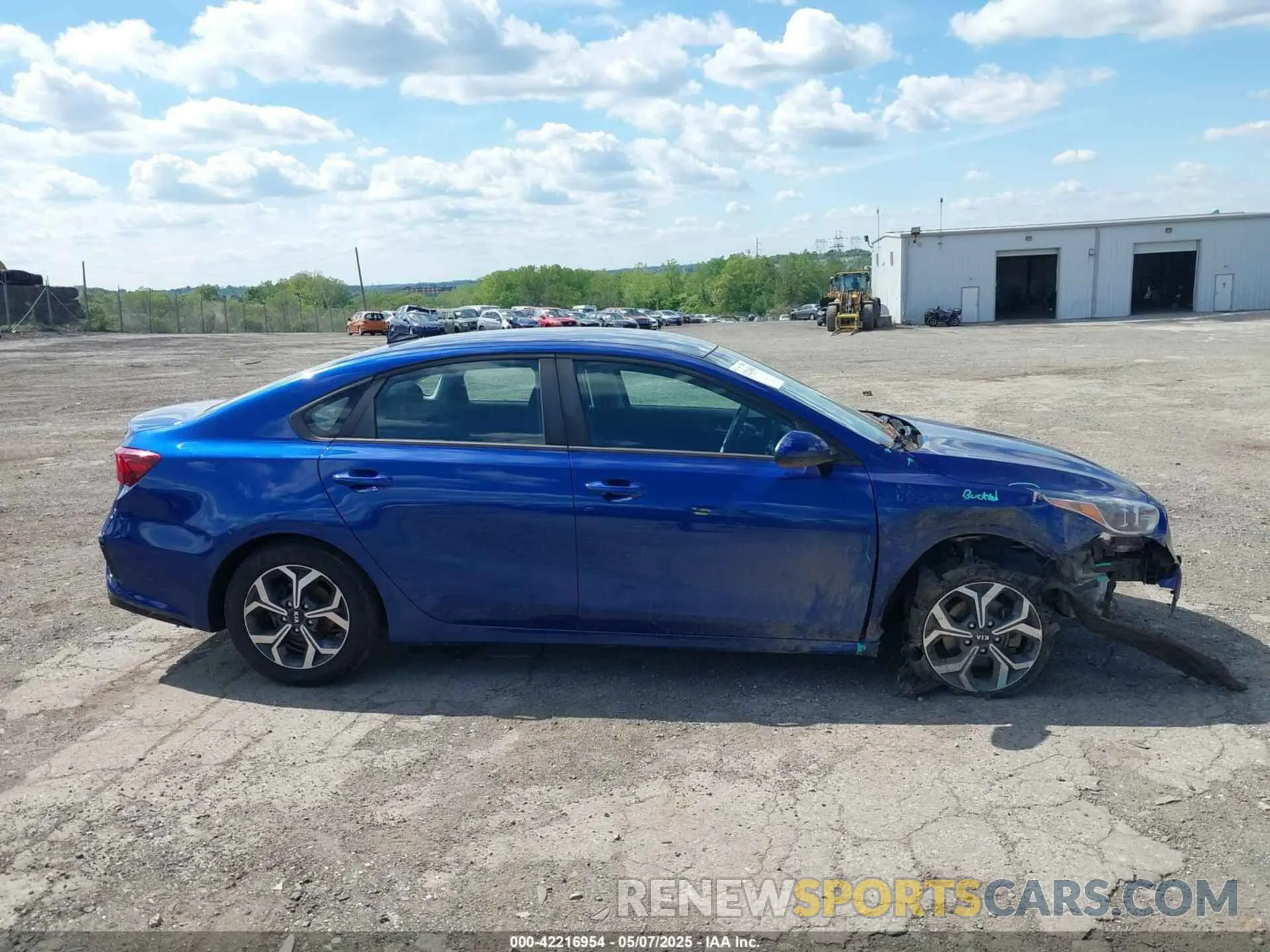 14 Photograph of a damaged car 3KPF24AD7LE187522 KIA FORTE 2020