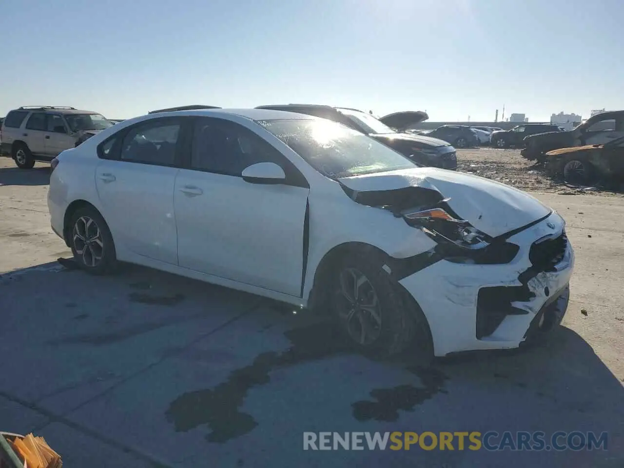 4 Photograph of a damaged car 3KPF24AD7LE191439 KIA FORTE 2020