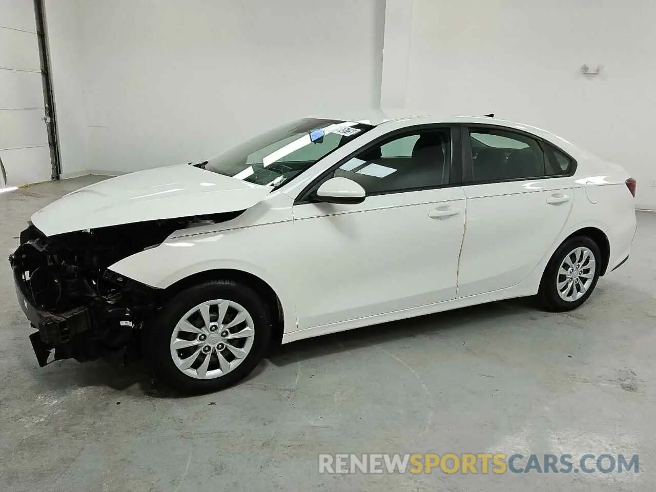 1 Photograph of a damaged car 3KPF24AD7LE191652 KIA FORTE 2020