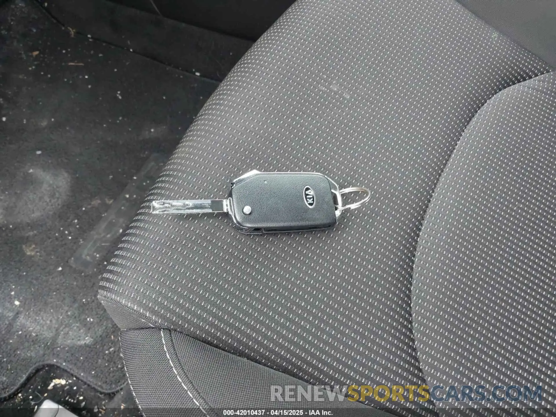 11 Photograph of a damaged car 3KPF24AD7LE194888 KIA FORTE 2020