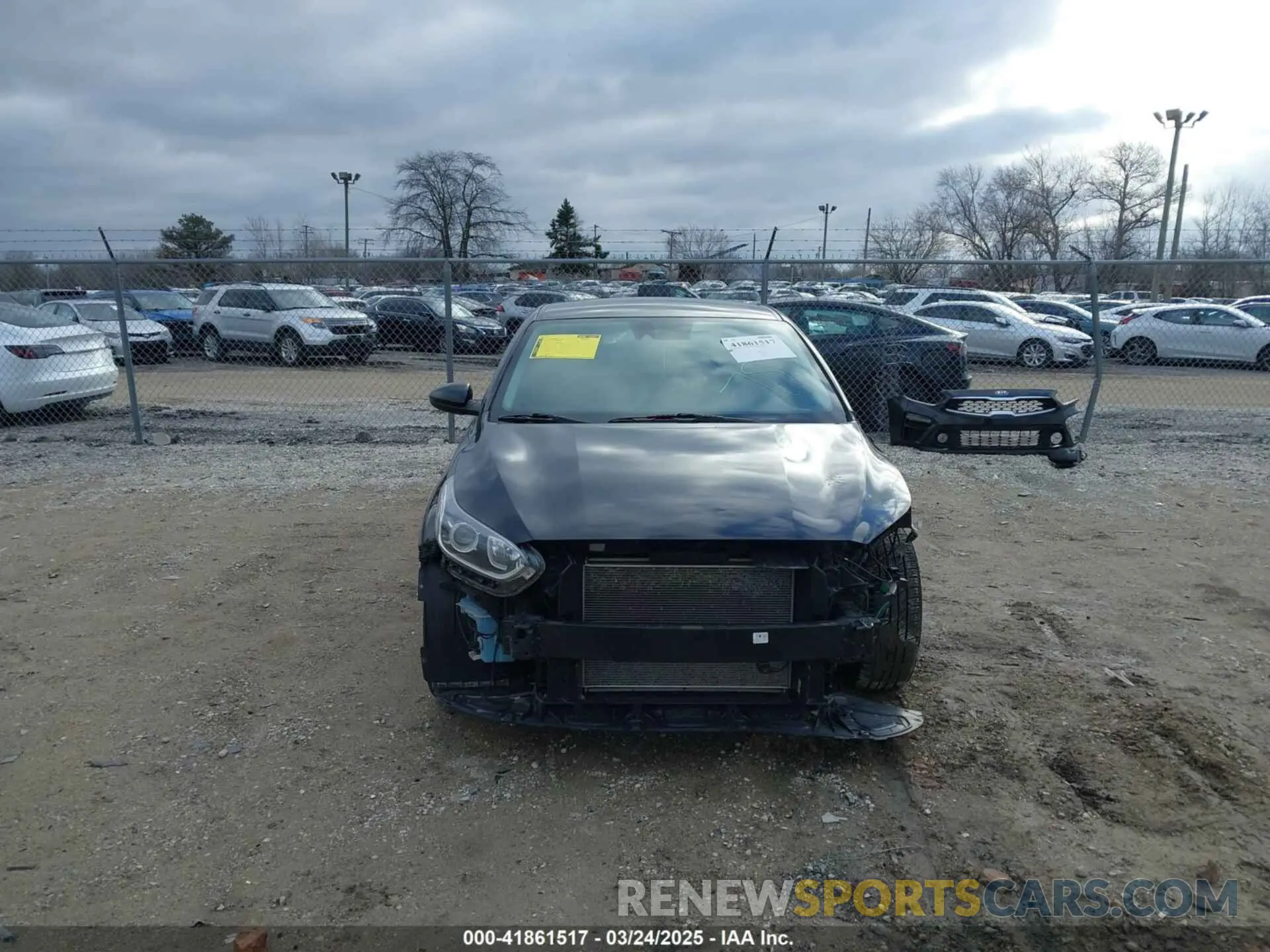 13 Photograph of a damaged car 3KPF24AD7LE205405 KIA FORTE 2020