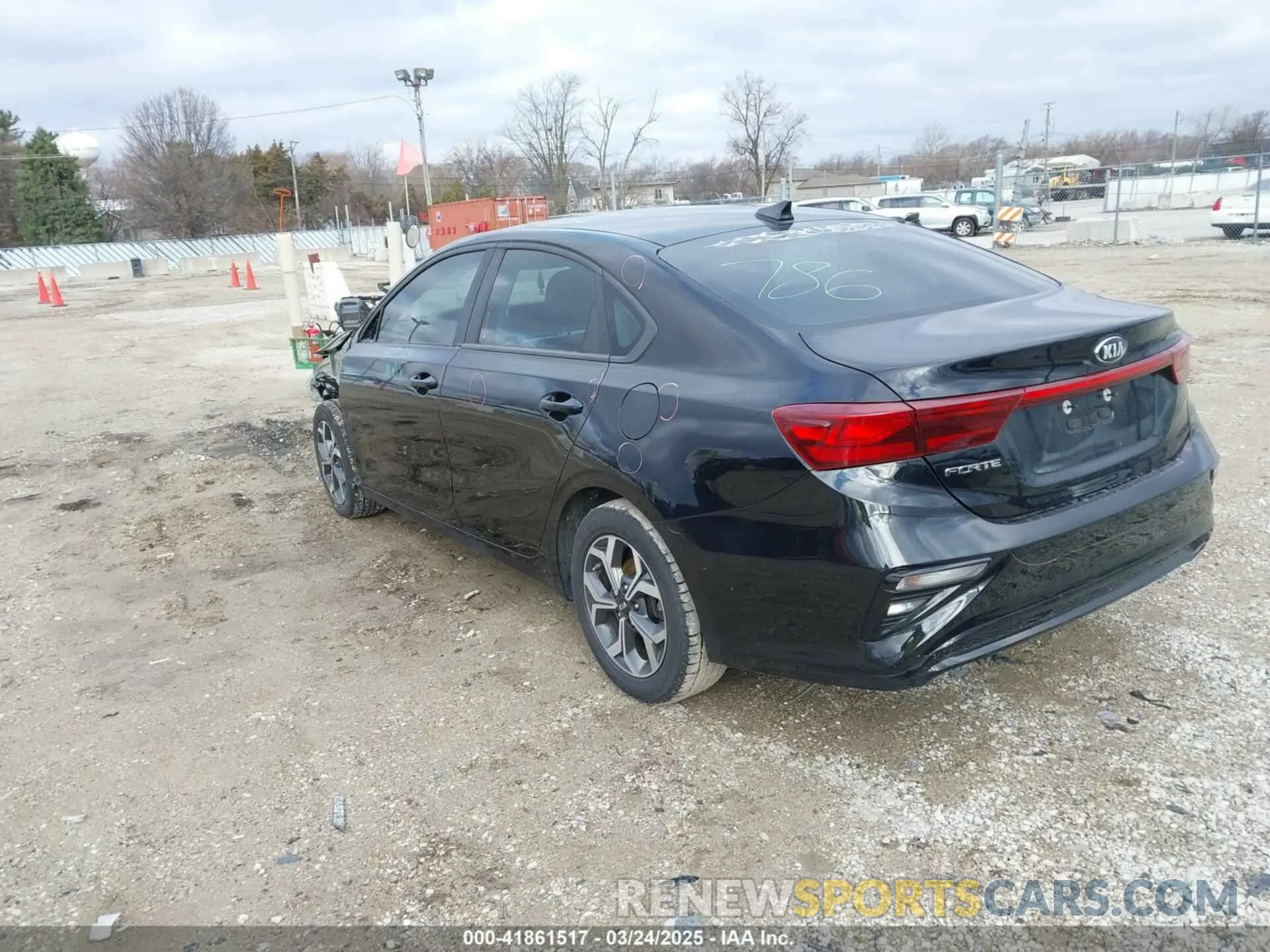 3 Photograph of a damaged car 3KPF24AD7LE205405 KIA FORTE 2020