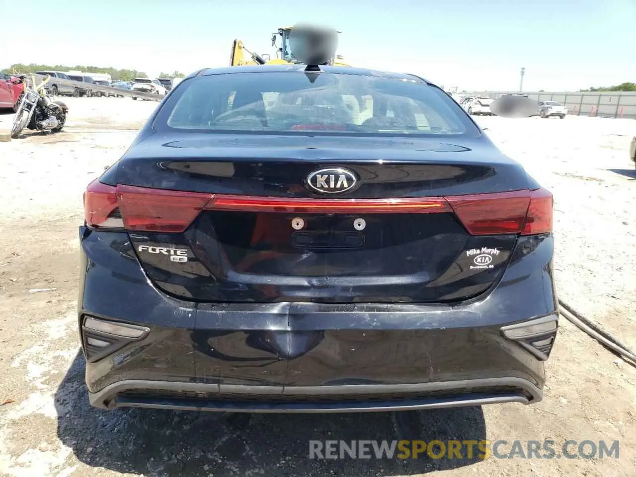 6 Photograph of a damaged car 3KPF24AD7LE224830 KIA FORTE 2020