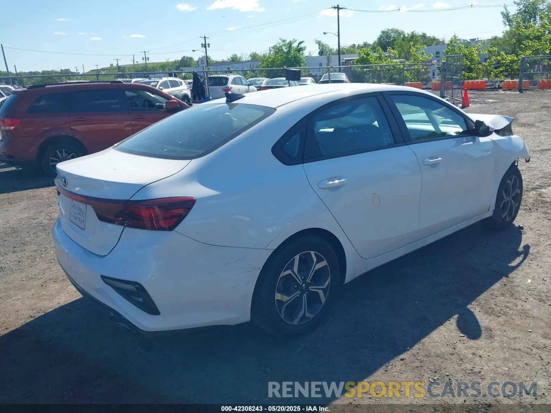 4 Photograph of a damaged car 3KPF24AD7LE226965 KIA FORTE 2020
