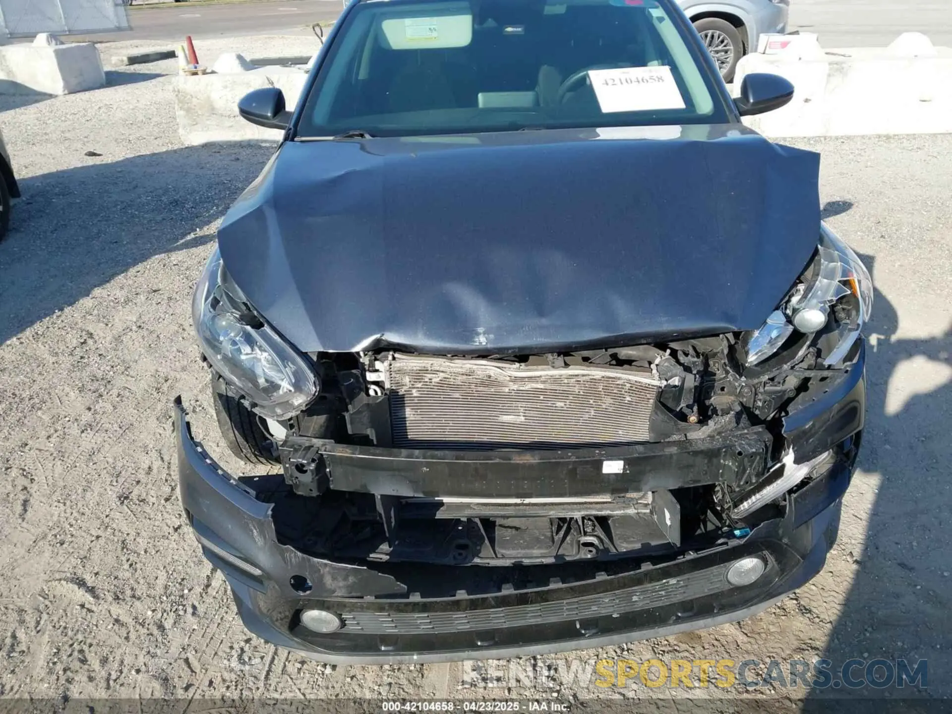 6 Photograph of a damaged car 3KPF24AD7LE228649 KIA FORTE 2020