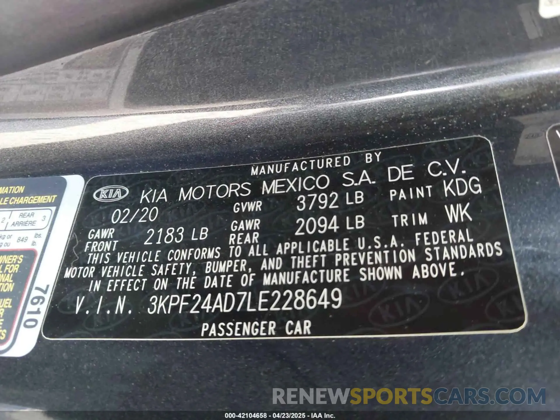9 Photograph of a damaged car 3KPF24AD7LE228649 KIA FORTE 2020