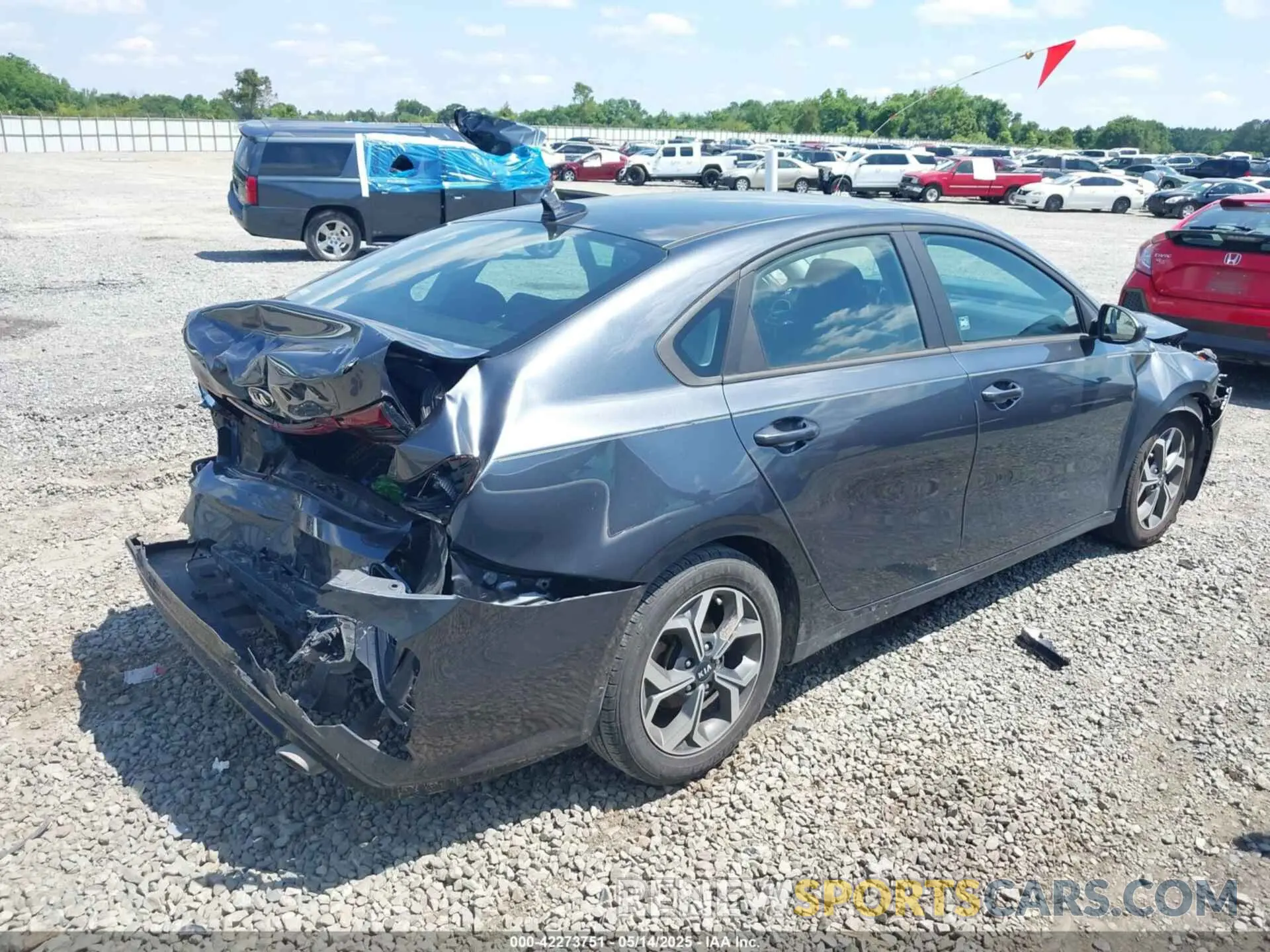 4 Photograph of a damaged car 3KPF24AD7LE234564 KIA FORTE 2020
