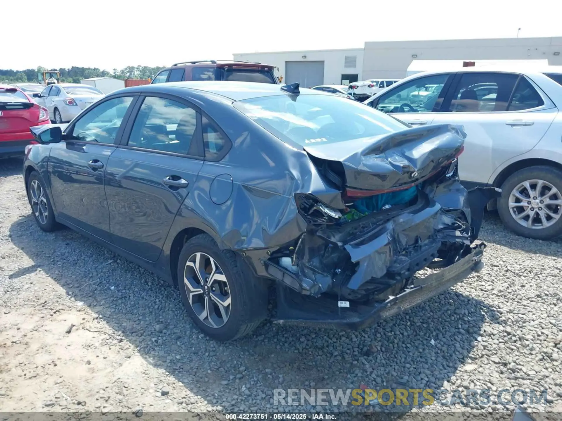 6 Photograph of a damaged car 3KPF24AD7LE234564 KIA FORTE 2020