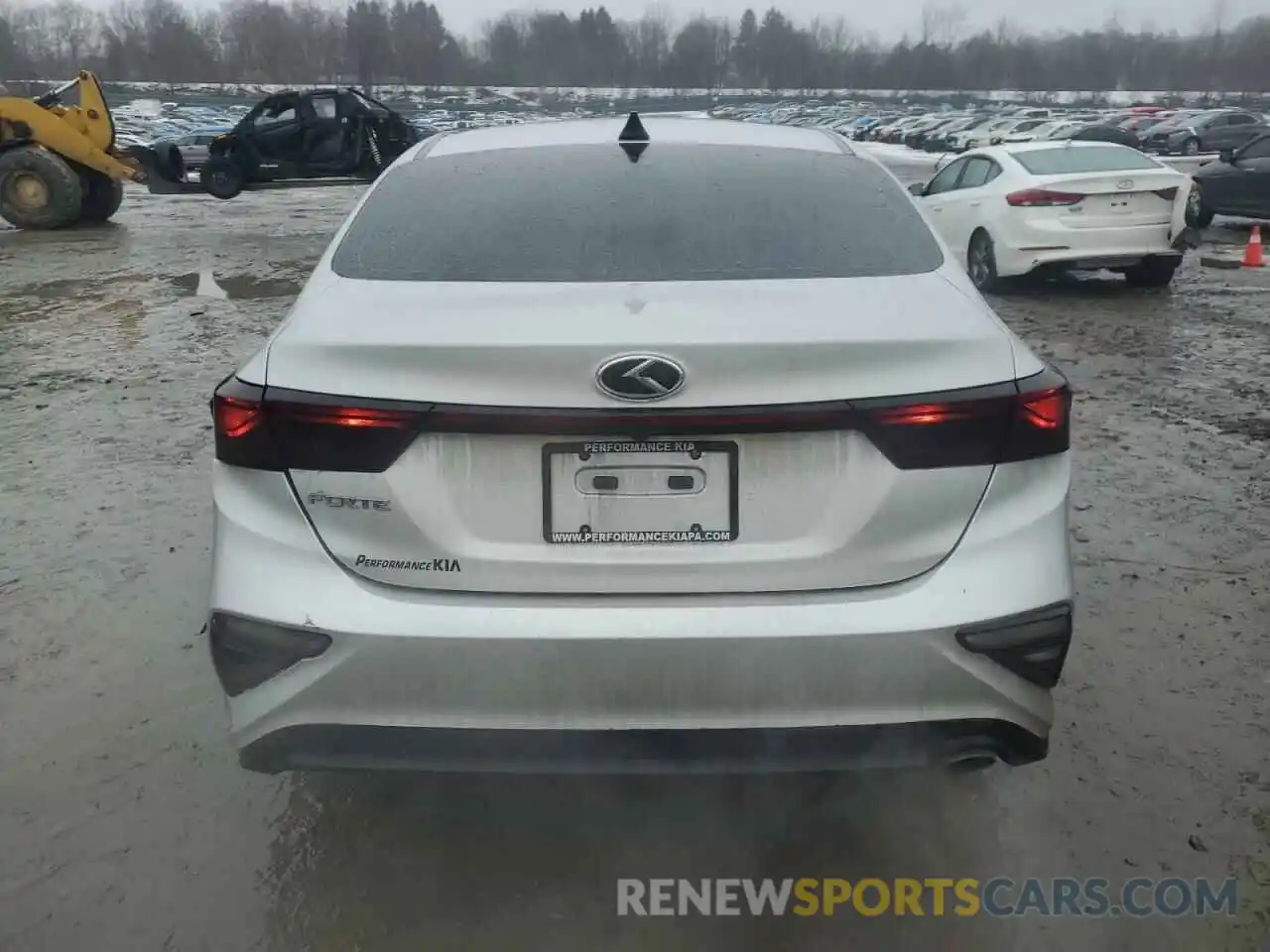 6 Photograph of a damaged car 3KPF24AD7LE236783 KIA FORTE 2020