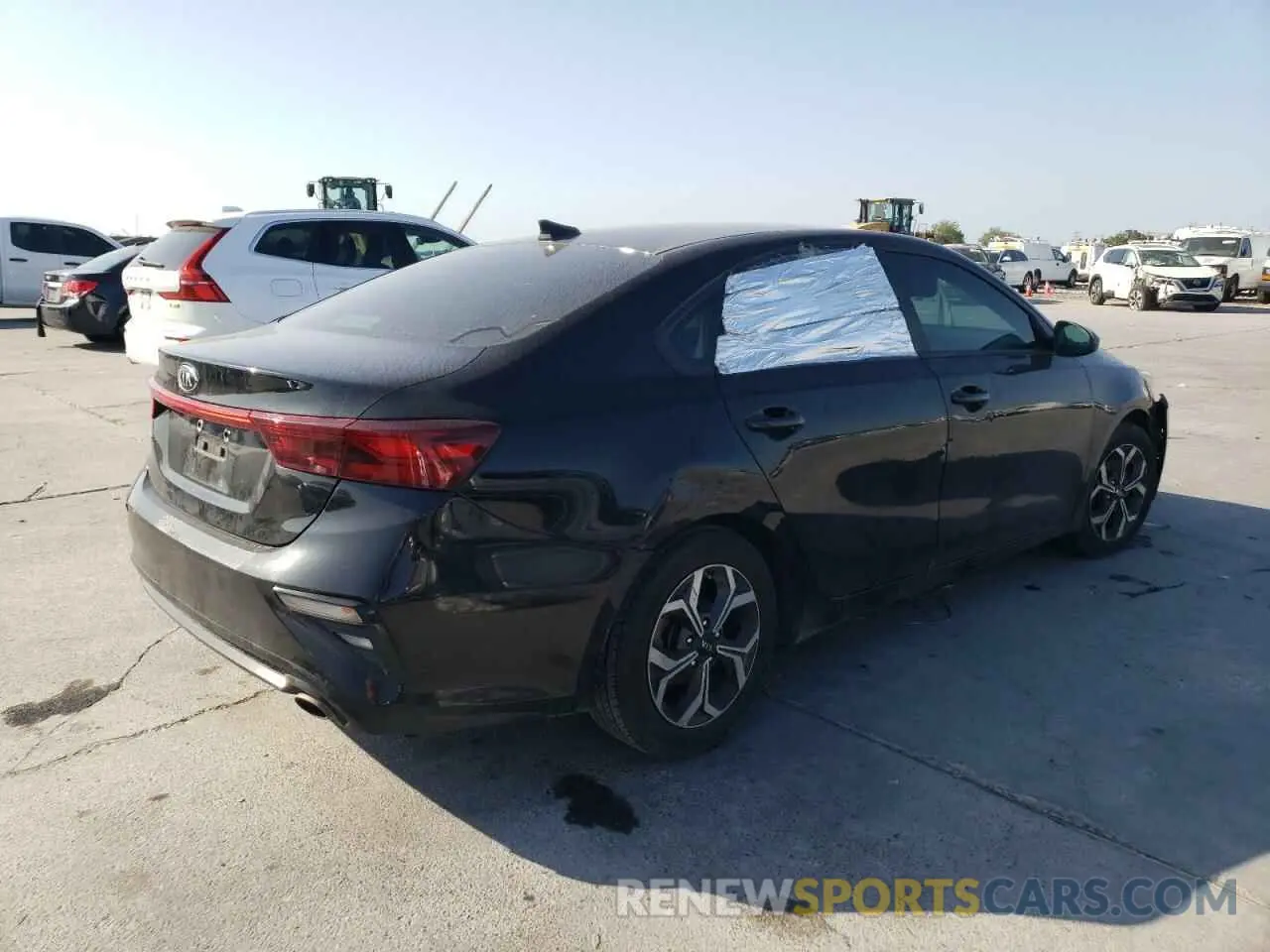 3 Photograph of a damaged car 3KPF24AD7LE237433 KIA FORTE 2020