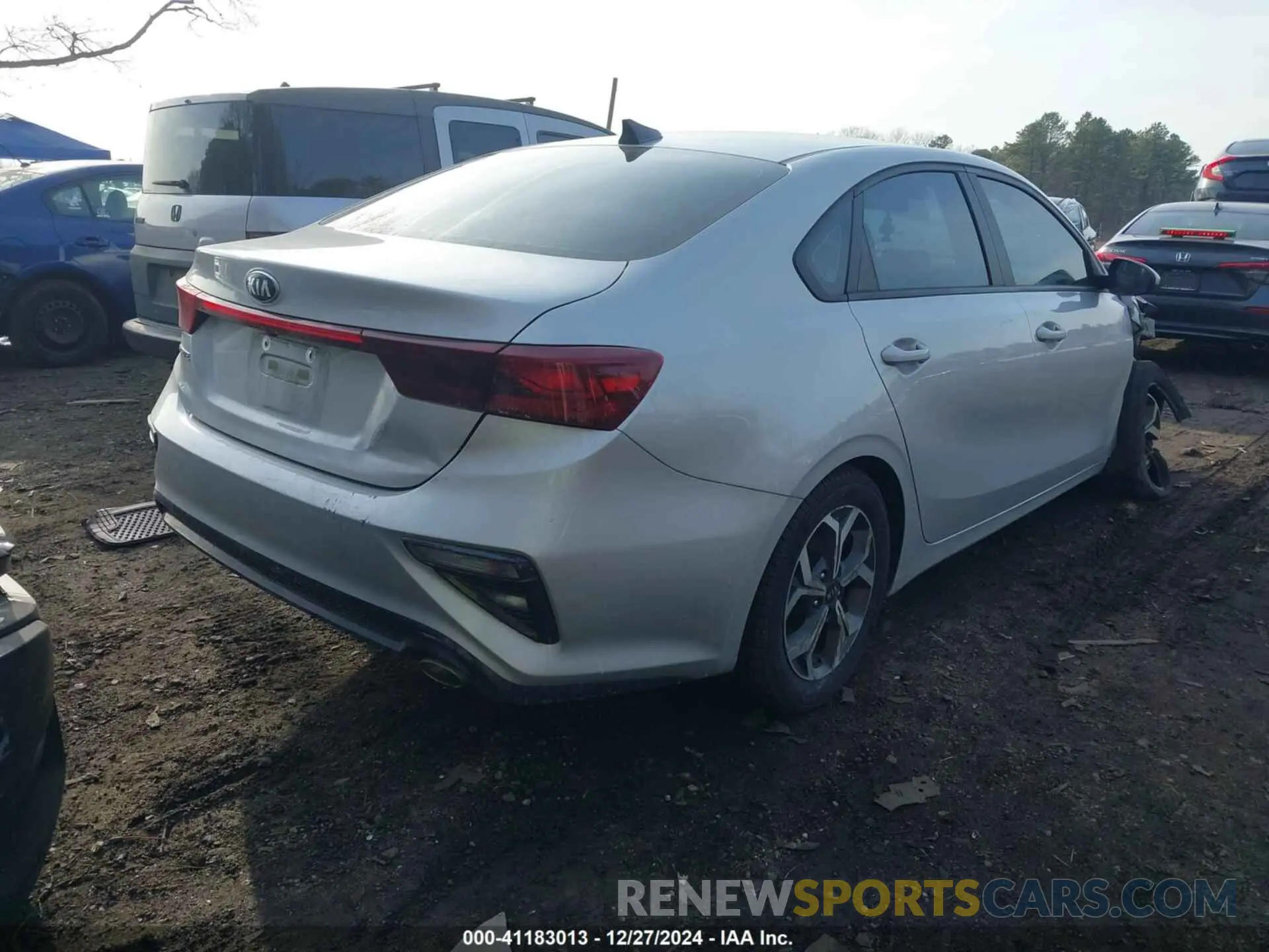 4 Photograph of a damaged car 3KPF24AD7LE242888 KIA FORTE 2020