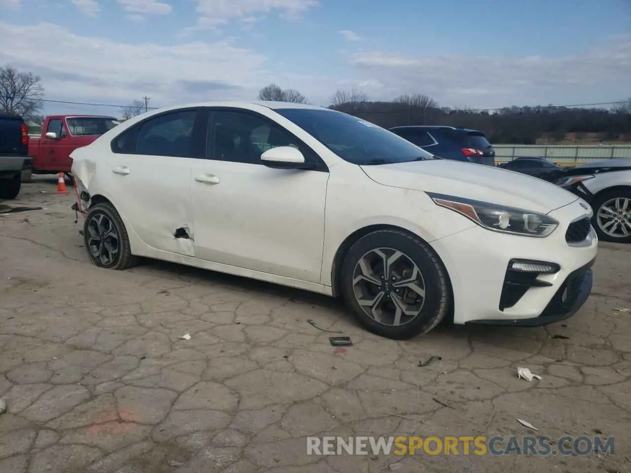 4 Photograph of a damaged car 3KPF24AD7LE245919 KIA FORTE 2020
