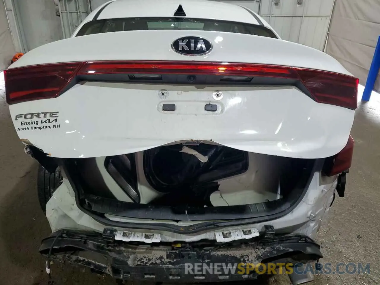 6 Photograph of a damaged car 3KPF24AD7LE253468 KIA FORTE 2020