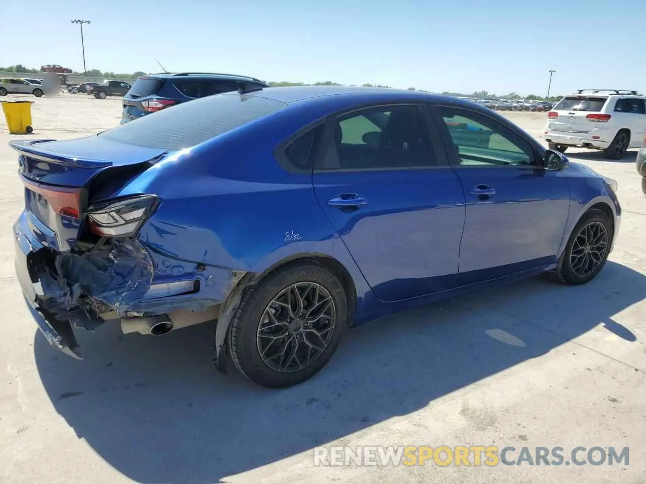 3 Photograph of a damaged car 3KPF24AD8LE140435 KIA FORTE 2020