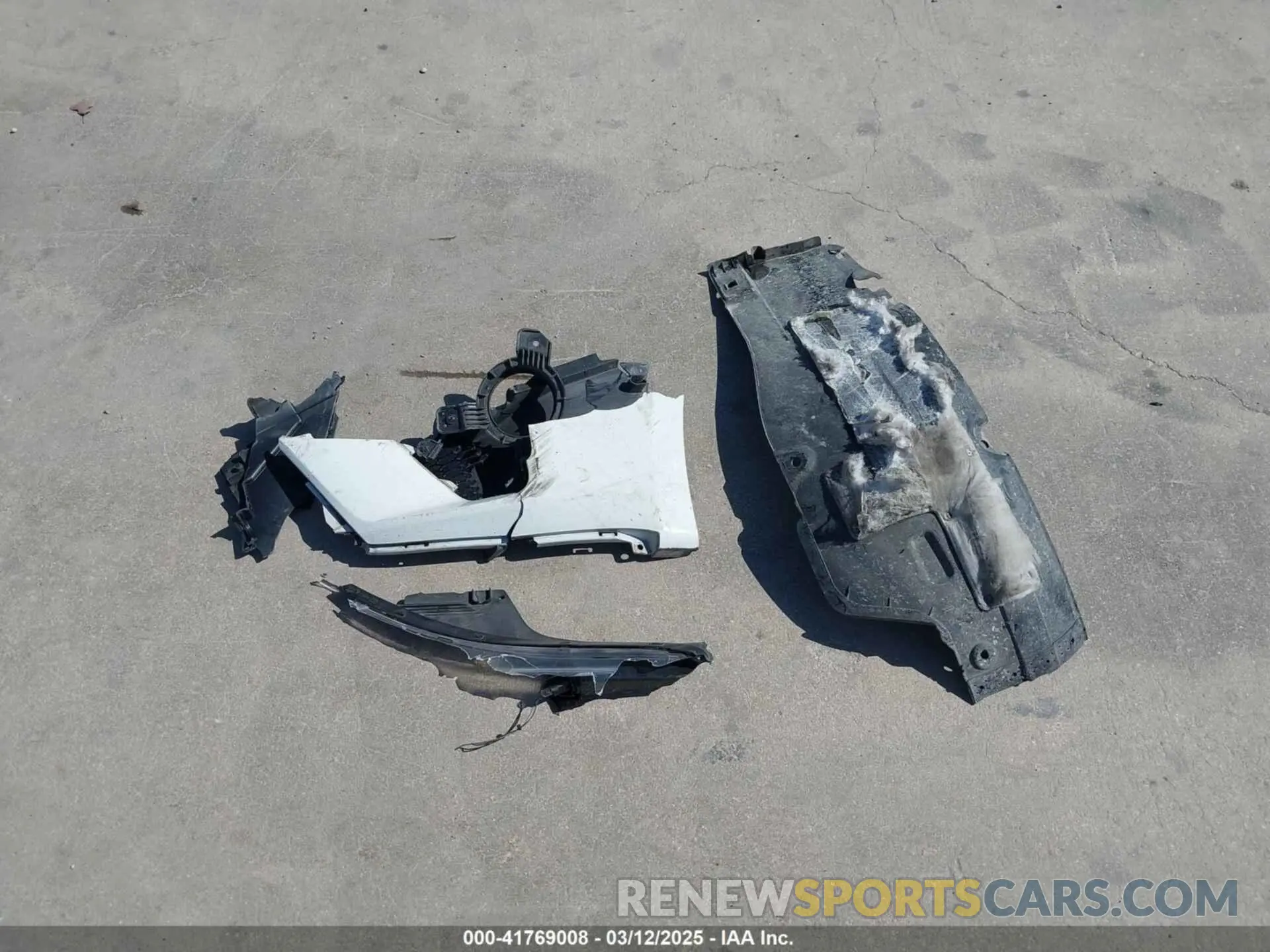 12 Photograph of a damaged car 3KPF24AD8LE151323 KIA FORTE 2020