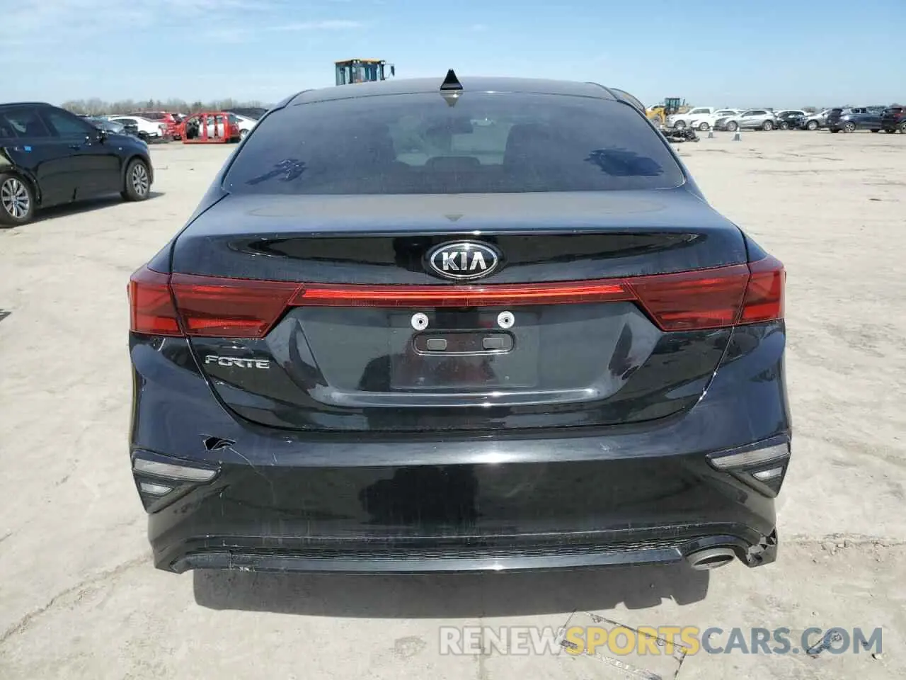 6 Photograph of a damaged car 3KPF24AD8LE154500 KIA FORTE 2020