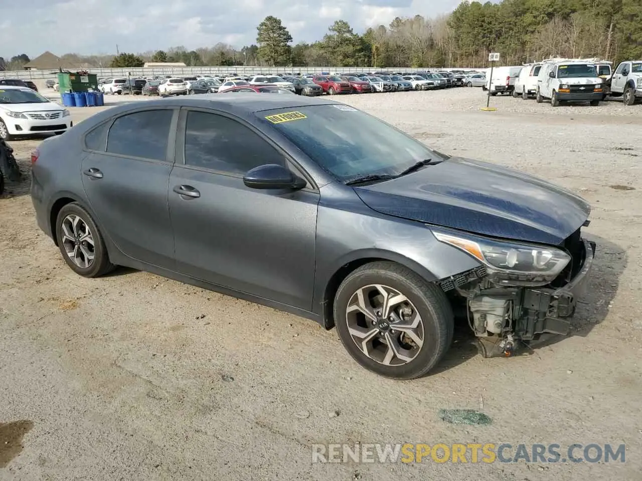 4 Photograph of a damaged car 3KPF24AD8LE155808 KIA FORTE 2020