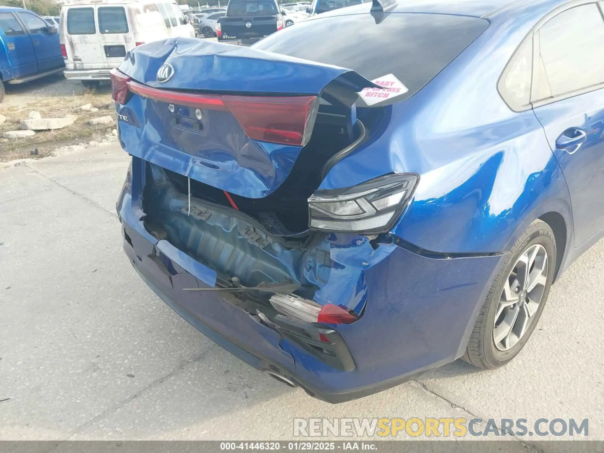 6 Photograph of a damaged car 3KPF24AD8LE159406 KIA FORTE 2020