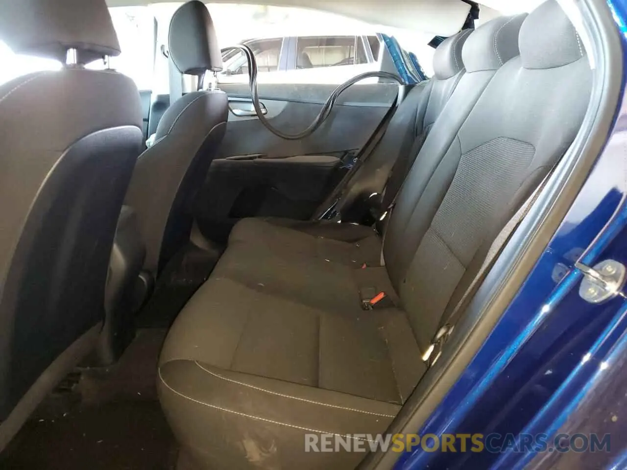 10 Photograph of a damaged car 3KPF24AD8LE159843 KIA FORTE 2020