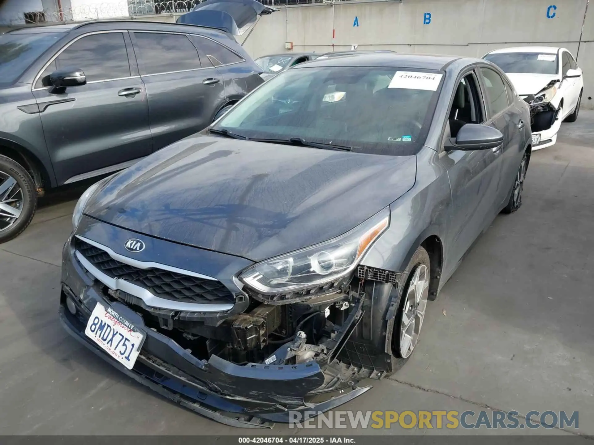 2 Photograph of a damaged car 3KPF24AD8LE170132 KIA FORTE 2020
