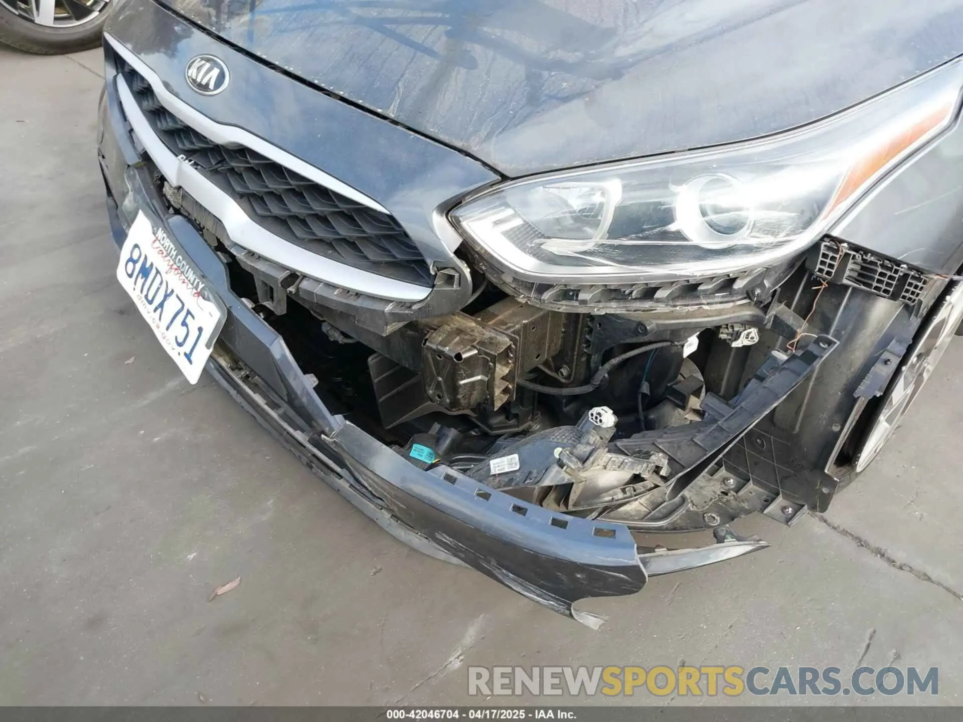 6 Photograph of a damaged car 3KPF24AD8LE170132 KIA FORTE 2020